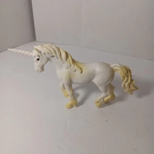 Figura Unicornio Greenbrier International Pegaso Juguete Blanco Amarillo Mítico - Imagen 1 de 5
