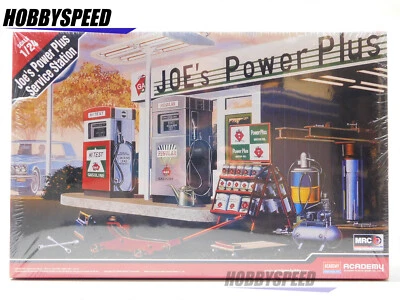 ACADEMY JOE'S POWER PLUS SERVICE STATION MODEL KIT 1/24 SCALE gas oil 15122 NEW - Image 1 of 4