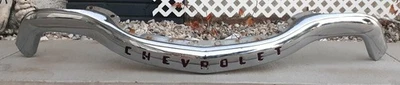 REJILLA SUPERIOR CAMIONETA CHEVY VINTAGE AÑOS 50 EMBLEMA CHEVROLET SCRIPT TOPPER Foto 1 de 4