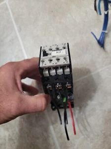 SIEMENS 3TB42 17-0A  3PH 30A 110 V COIL CONTACTOR - Picture 1 of 4