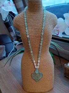 Lola Rose Acacia Long Necklace Green Flourite & White Pearl BNWT - Picture 1 of 8