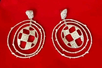 Brincos quadriculados Alexis Bittar Pavé poste orbital *tom prata com cristais - Imagem 1 de 4