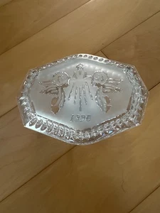 Waterford Crystal 1998 Christmas Music Box with Lid.Plays “Hark The Herald” - Picture 1 of 4