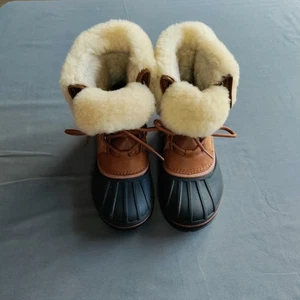 Crocs Allcast II Luxe Mujeres 8 Impermeables Pato Botas de Nieve Forradas de Piel Sintética con Cordones - Imagen 1 de 10