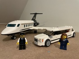 Lego City Airport VIP Service (60102) - Complete - With Manuals