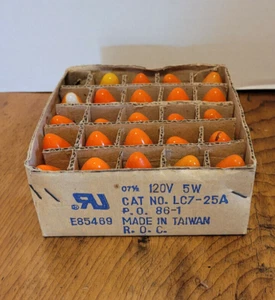 24 bombillas vintage naranja RU LC 7 1/2 5 vatios Taiwán SIN PROBAR Navidad Halloween - Imagen 1 de 4