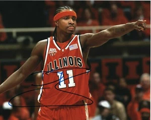ILLINOIS FIGHTING ILLINI DEE BROWN SIGNED CALLING PLAY 8X10 - Picture 1 of 1