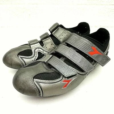 Diadora Ciclismo Bicicleta de Carretera Botines Zapatos Plateado Negro Rojo Mujer Talla 7 EUR38 Foto 1 de 4