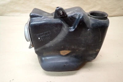 1995 铃木 INTRUDER VS800 前气盒空气呼吸盒 — 第 1/4 张图片