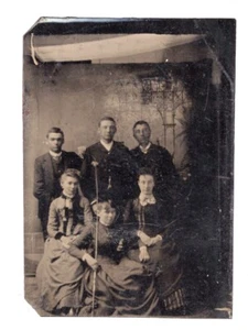 1880s Six Person Group Souvenir 1/6 Plate Victorian Tintype Photo - Picture 1 of 4