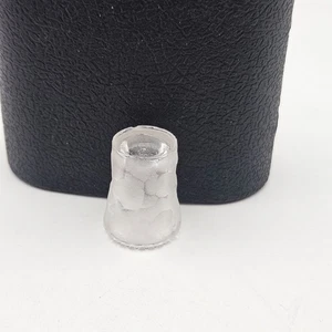 Vintage Frosted Etched Glass Thimble - Picture 1 of 6
