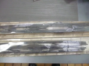 Volvo 66 Wischerblattsatz 3344003-3 und zweiter ohne Nummer Modell? ca 45 cm - Bild 1 von 5