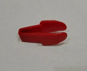 TUPPERWARE Raspberry Strawberry Mini Tweezer Huller Stem Picker Gadget Red - Imagen 1 de 2