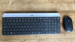 Logitech MK470 Slim Wireless Keyboard & Mouse Combo, Whisper-Quiet, Long Battery - Afbeelding 1 van 20
