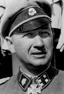 Deutsches Foto 2. Weltkrieg ----- Offizier mit Eisernem Kreuz - Bild 1 von 1