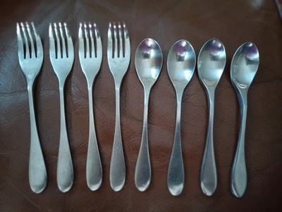 KNORK ORIGINAL STAINLESS DINNER FORKS TEASPOONS LOT 8 PC - Image 1 of 3