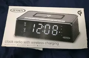 Jensen QiCR-200 Digital Dual Alarm Clock AM/FM Radio Wireless Qi Charging Black - Picture 1 of 2