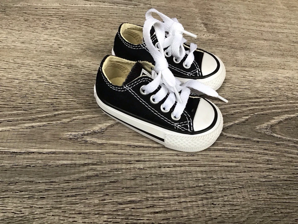 Zapatos Converse Unisex Bebé Talla 2 Atléticos Negros 7J235 Zapatillas bajas con cordones Foto 1 de 4