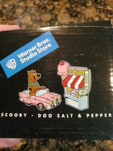 Salero y pimentero Scooby Doo Ice Cream Drive Thru de colección. 2000 NUEVO - Imagen 1 de 12