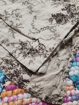 Bella Notte Linen  Euro Sham! Shell button Brown aprox. 30 x 30 100% Linen - Image 1 of 4