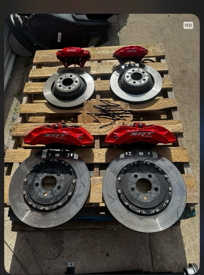 Pinzas de freno y rotores delanteros/traseros Brembo 15-20 Dodge Challenger Hellcat OEM Foto 1 de 1