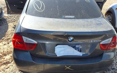 (LOCAL PICKUP ONLY) Trunk/Hatch/Tailgate Sedan Canada Market Fits 06-08 BMW 323i Foto 1 de 4