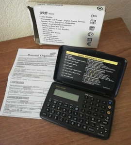Vintage Data Organiser With Manual Black Retro Plus 3kb Memory M203C6001(E) - Picture 1 of 13