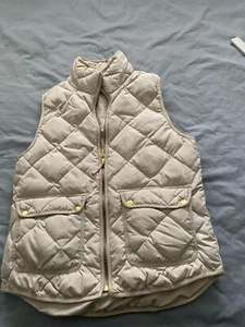 Women’s Woolrich Down Puffer Vest Size Small Quilted Cream Color EUC - Picture 1 of 6