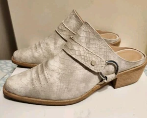 Donald Pliner "Mazzy" Oyster Snakeskin Print Leather Western Mules Sz.8.5 $275 - Picture 1 of 9