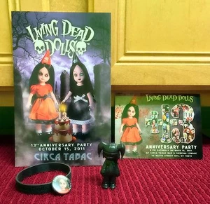 LIVING DEAD DOLLS 13TH ANNIVERSARY PARTY BUNDLE PACK VHTF JINGLES FIGURINE - Picture 1 of 11