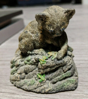 MINI ESCULTURA DE CACHORRO DE LEÓN DE MONTAÑA, COLECCIÓN DE BRONCE Figura Animal Hamilton Foto 1 de 4