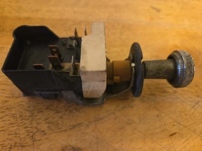 Interruptor de lámpara de faros GM 1973-1977 7 perillas de terminales OEM Foto 1 de 4