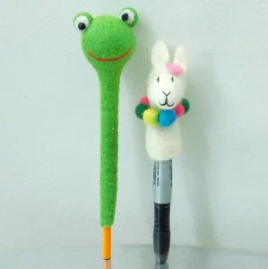 Handmade Felted Toppers Frog Llama Finger Puppet Set o 2 comes w Pencil & Marker - Picture 1 of 4