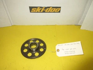 Ski-doo Rotax 600 900 ACE 2012-25 BRP transmisión de rueda libre OEM 64T #420434238 - Imagen 1 de 3