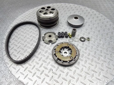 2009 09-12 Aprilia Sport City 125 embrague cesta buje polea correa de transmisión primaria Foto 1 de 4