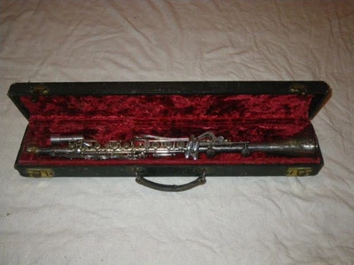 CLARINETE DE METAL PLATEADO VINTAGE PEDLER "CONSTRUIDO A MEDIDA" + ESTUCHE - ¿NIVEL PROFESIONAL? Foto 1 de 4