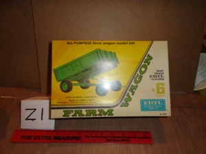 1/25 john deere wagon model kit - Picture 1 of 4