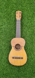 Rare Jose Alvarez of Barcelona, Dulcet Soprano Ukulele - Picture 1 of 3