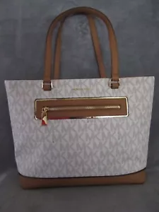 Bolso de Mano MICHAEL KORS 30H6GFJT3B con marco artículo borde de cuero vainilla NS NUEVO CON ETIQUETAS - Imagen 1 de 8