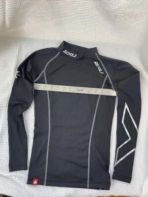 2XU Women T-Shirt Long Sleeves Activewear Stretch Black Pullover size S - Image 1 of 4