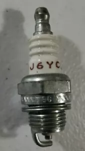 Zündkerze der Marke CJ6Y Champion 858 - Bild 1 von 2