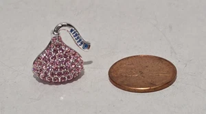 Hershey Kiss Anhänger Sterlingsilber mit rosa verkrusteten CZ Strasssteinen 3g 925 - Bild 1 von 10