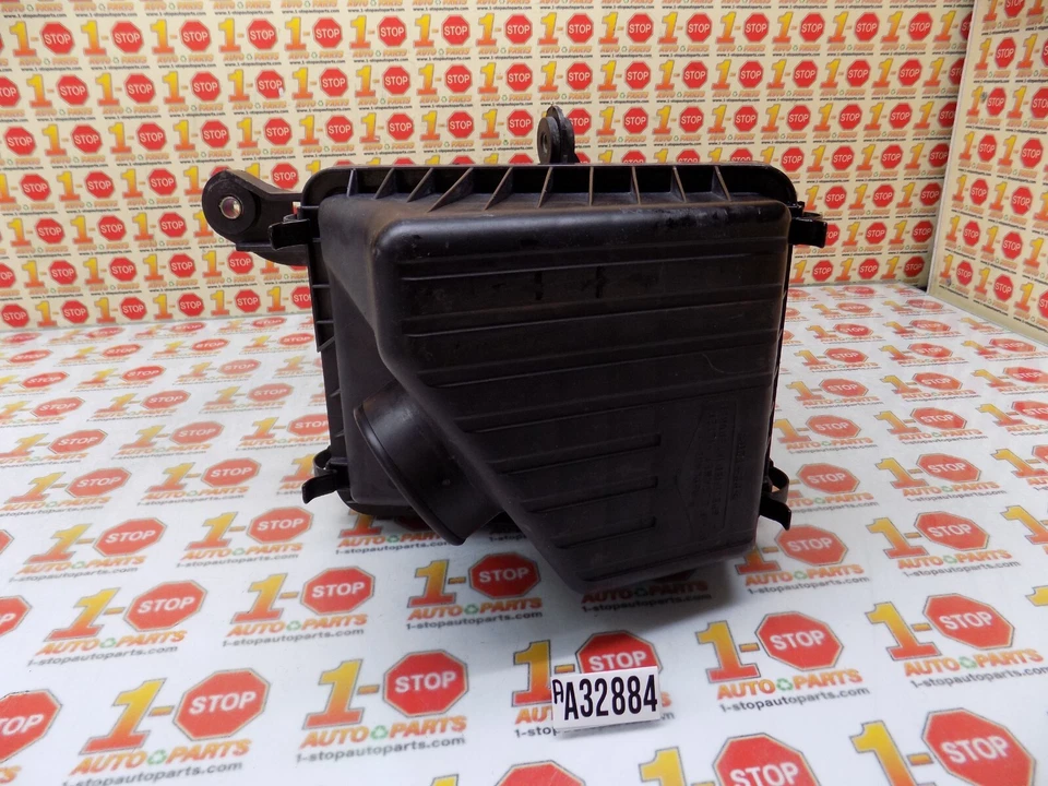 2001-2006 KIA OPTIMA ВОЗДУХООЧИСТИТЕЛЬ КОРОБКА В СБОРЕ 28111-37101 OEM - Изображение 1 из 4