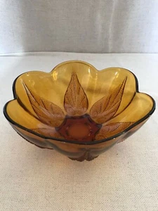 Vintage Amber Flower Serving Bowl. - Picture 1 of 10