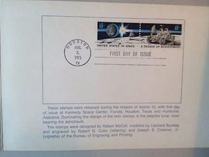 DECADE OF ACHIEVEMENT 8 CENT STAMP FIRST DAY ISSUE 1971 W/MAILER!  3 FOLDERS - Picture 1 of 7