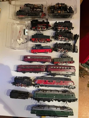 Trix Express Schrottplatz, Bastelkonvolut (14 Loks) - Bild 1 von 4