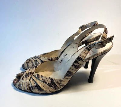 Винтажные желтовато-коричневые коричневые туфли-лодочки Stuart Weitzman из змеиной кожи с открытым носком размер 7 - Изображение 1 из 4