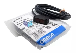 OMRON E3Z-D81 Photoelectric Automation Sensor Switch 12V-24VDC 3 Pin PNP Output - Picture 1 of 4