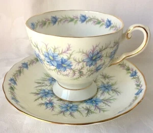 PRETTY ROYAL TUSCAN BLUE & WHITE CUP & SAUCER SET, LOVE IN THE MIST, EXCLNT COND - Picture 1 of 12