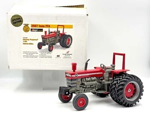 1/16 Massey Ferguson 1150 Diesel Tractor with ROPS and Duals - Picture 1 of 3